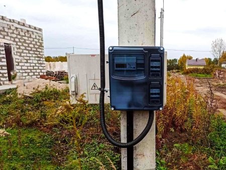 В п. Заозерье подключили участок к электросетям