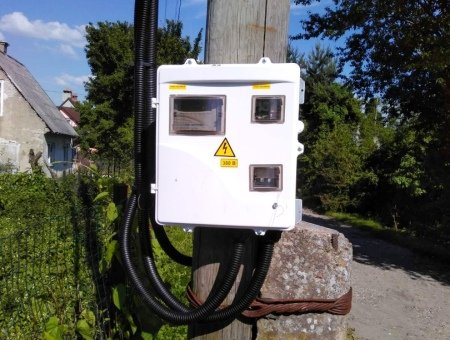 В городе Мамоново подключили частный дом к электросетям