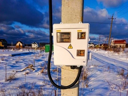 В поселке Сосновка подключили участок к электросетям