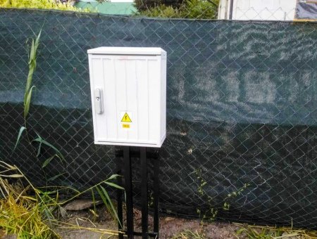 В Калининграде на переулке Полевой подключили дом к электросетям