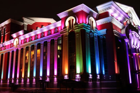 Освещение фасада