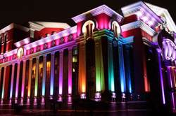 Освещение фасада