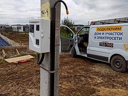 В п. Новая Константиновка выполнили работы по установке щита ВРУ